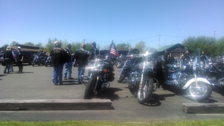 Motorcycles start to line up